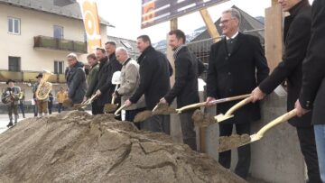 [ID: h5NIL9n4bOY] Youtube Automatic