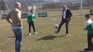 [ID: LvX2QyqTzJc] Youtube Automatic