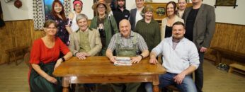 Privat: [ID: khtvTE8effM] Youtube Automatic