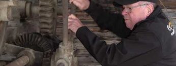 Privat: [ID: QYiSaB7ZbY8] Youtube Automatic