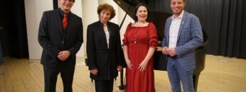 Privat: [ID: wOhd3T7v8F8] Youtube Automatic