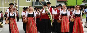 Privat: [ID: IKdNAIDtER4] Youtube Automatic