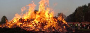 Brauchtum – Osterfeuer St. Michael