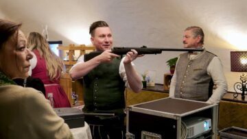 Privat: [ID: nBuhh5cPiww] Youtube Automatic