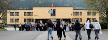 Privat: [ID: _sMf0ZMsnw0] Youtube Automatic