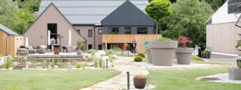 Privat: [ID: QM8PPKcUg4s] Youtube Automatic