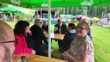 Privat: [ID: EMcVSSqjVqk] Youtube Automatic