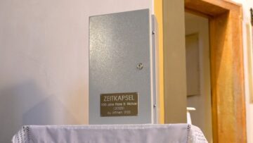 Privat: [ID: 0hl1-XPyjLQ] Youtube Automatic