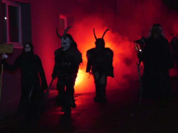 Privat: [ID: 2RcnoOv7ds4] Youtube Automatic