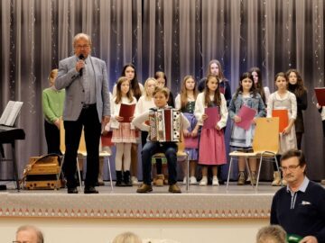 Privat: [ID: LhHN_Dk3TyM] Youtube Automatic