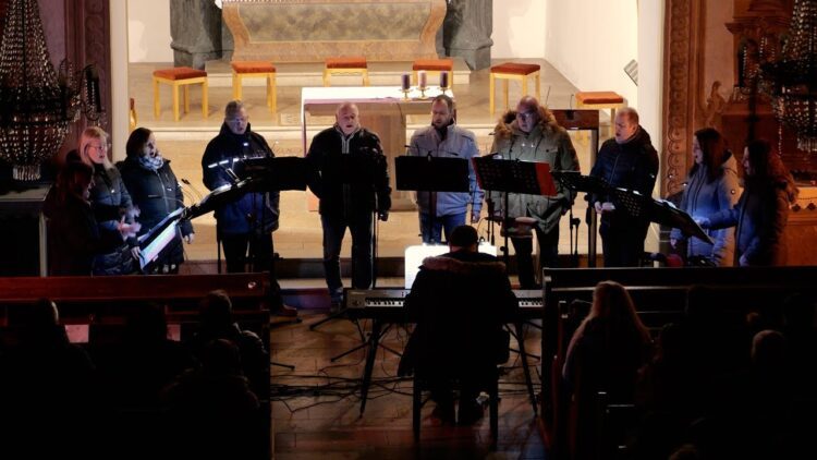 Privat: [ID: _xUMwCMax0o] Youtube Automatic